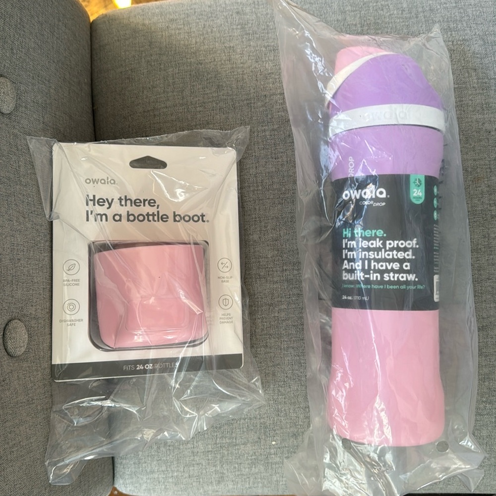 NWT Owala Soul Sister Free Sip 24oz water bottle RARE Color Drop pink and purple